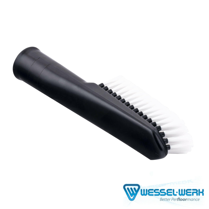 Deluxe Dusting Brush with thick soft brushes.